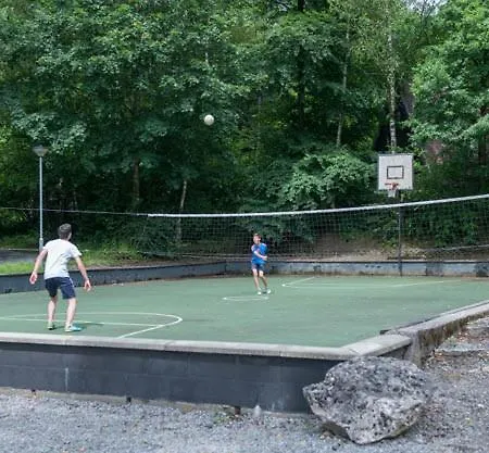 La Petite Ourse - In Het Bos